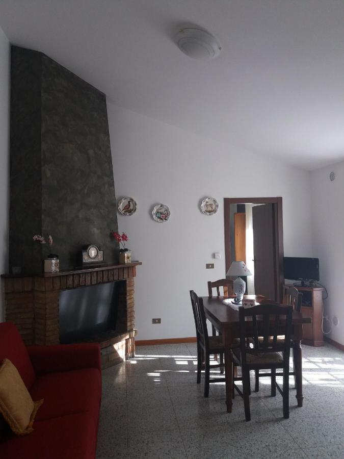 Le Tre Rose Apartment Brunetta Luaran gambar